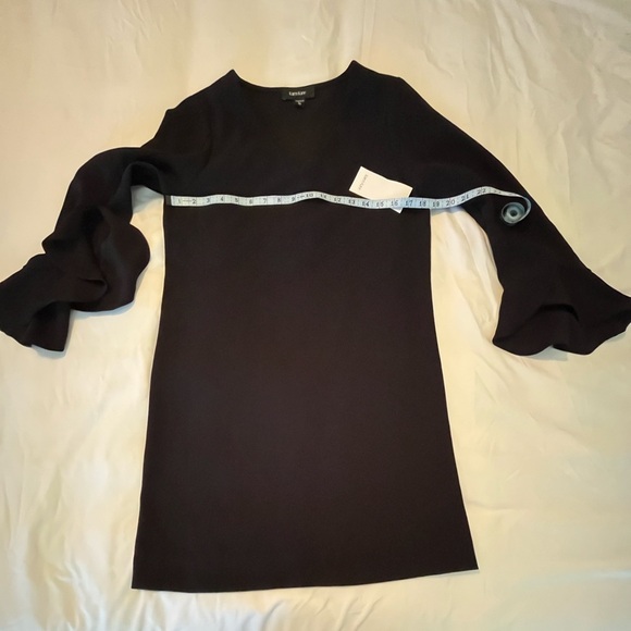 Karen Kane RUFFLE-SLEEVE SHIFT DRESS in black XS - Picture 7 of 7